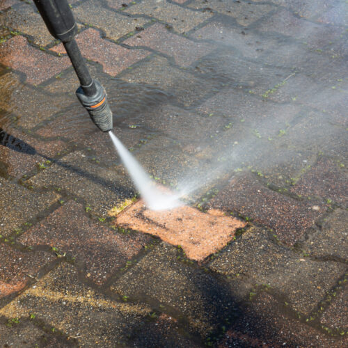 Outdoor floor clean driveway with pressure water jet